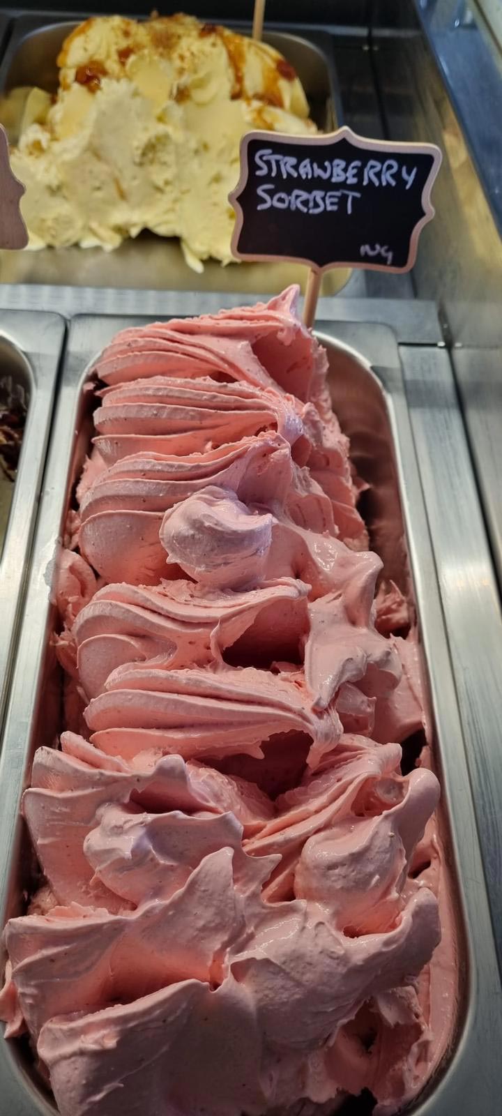 Delizia Gelateria St Andrews Strawberry Sorbet